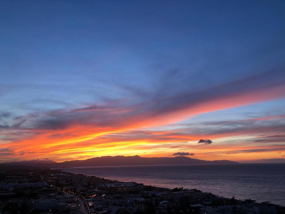 Alectrona Living Crete, Rocsea Luxury Apartment Platanias  Bagian luar foto